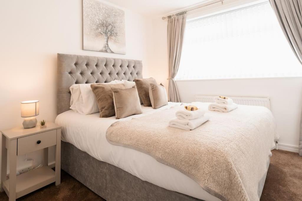 Prenton House, 3Br Close To Liverpool Birkenhead Exterior foto