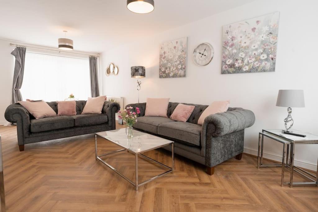 Prenton House, 3Br Close To Liverpool Birkenhead Exterior foto